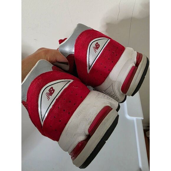 New Balance 2002R Team Red US 10 - Picture 7 of 10
